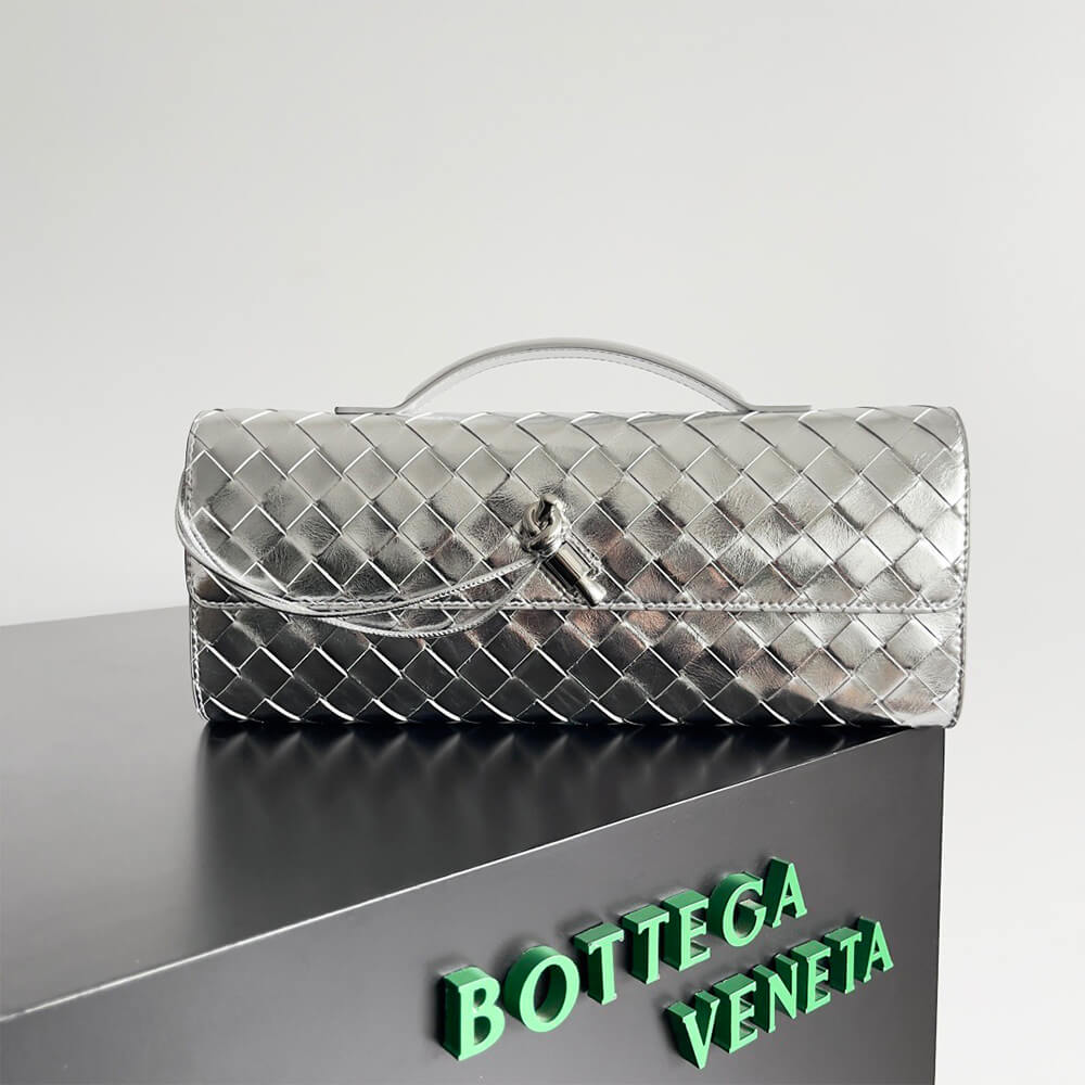 Bottega Veneta Andiamo Clutch(HIGH-END GRADE)